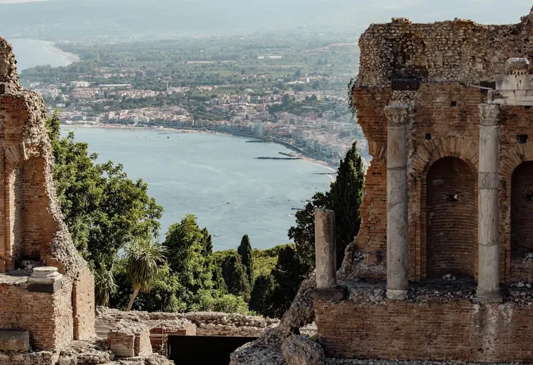 High-impact arrival experience for a luxury wedding in Italy